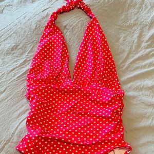 👙 Sexy pink polkadot one piece! 👙